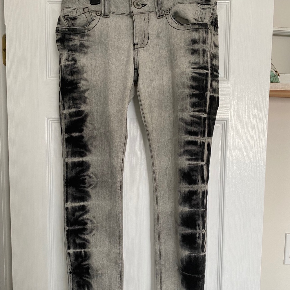 Women’s Black & Gray Tie-Dye Skinny Jeans